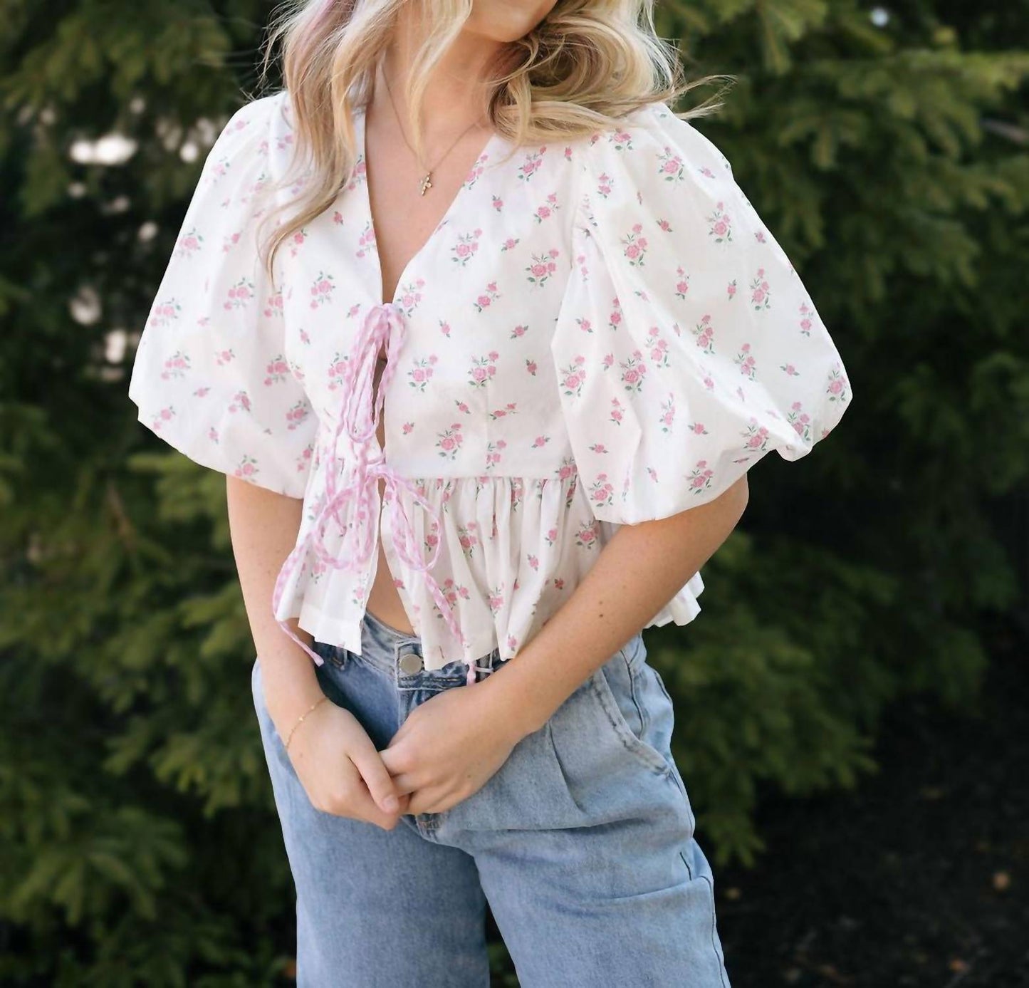 Mable - Ditsy Floral Bow Top