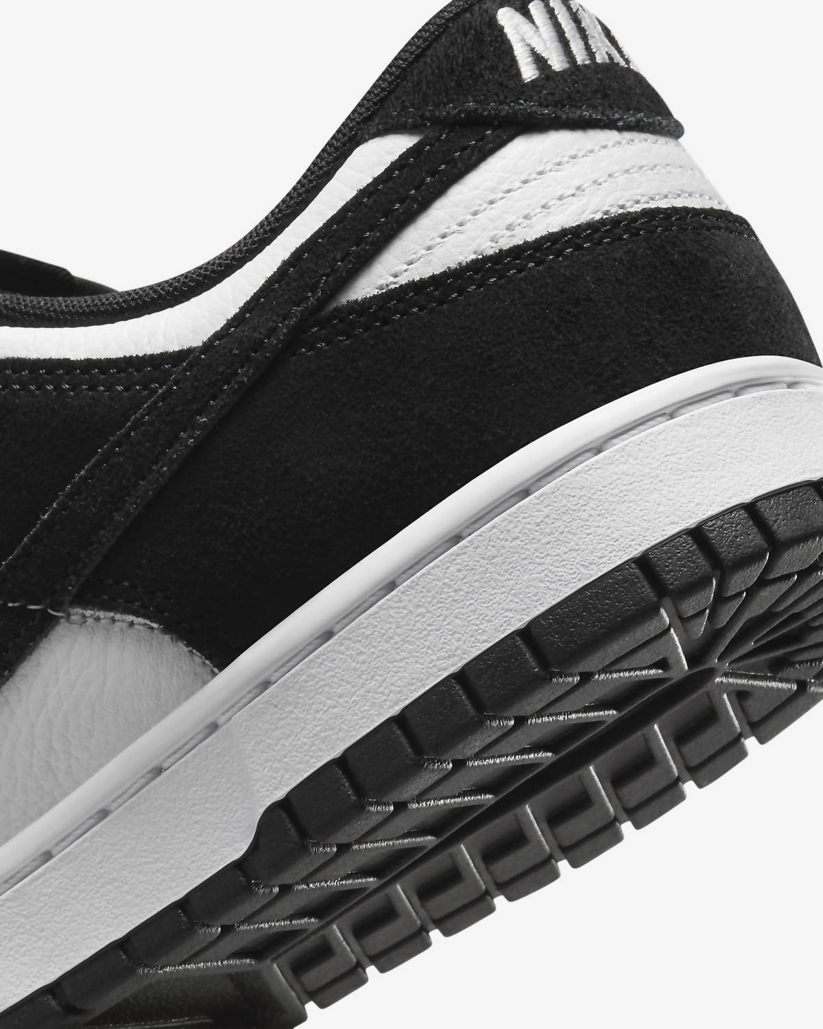 Nike - Men's Dunk Low Retro Panda SE