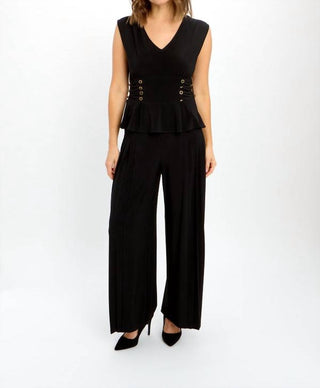 Frank Lyman - V-neck Peplum Top