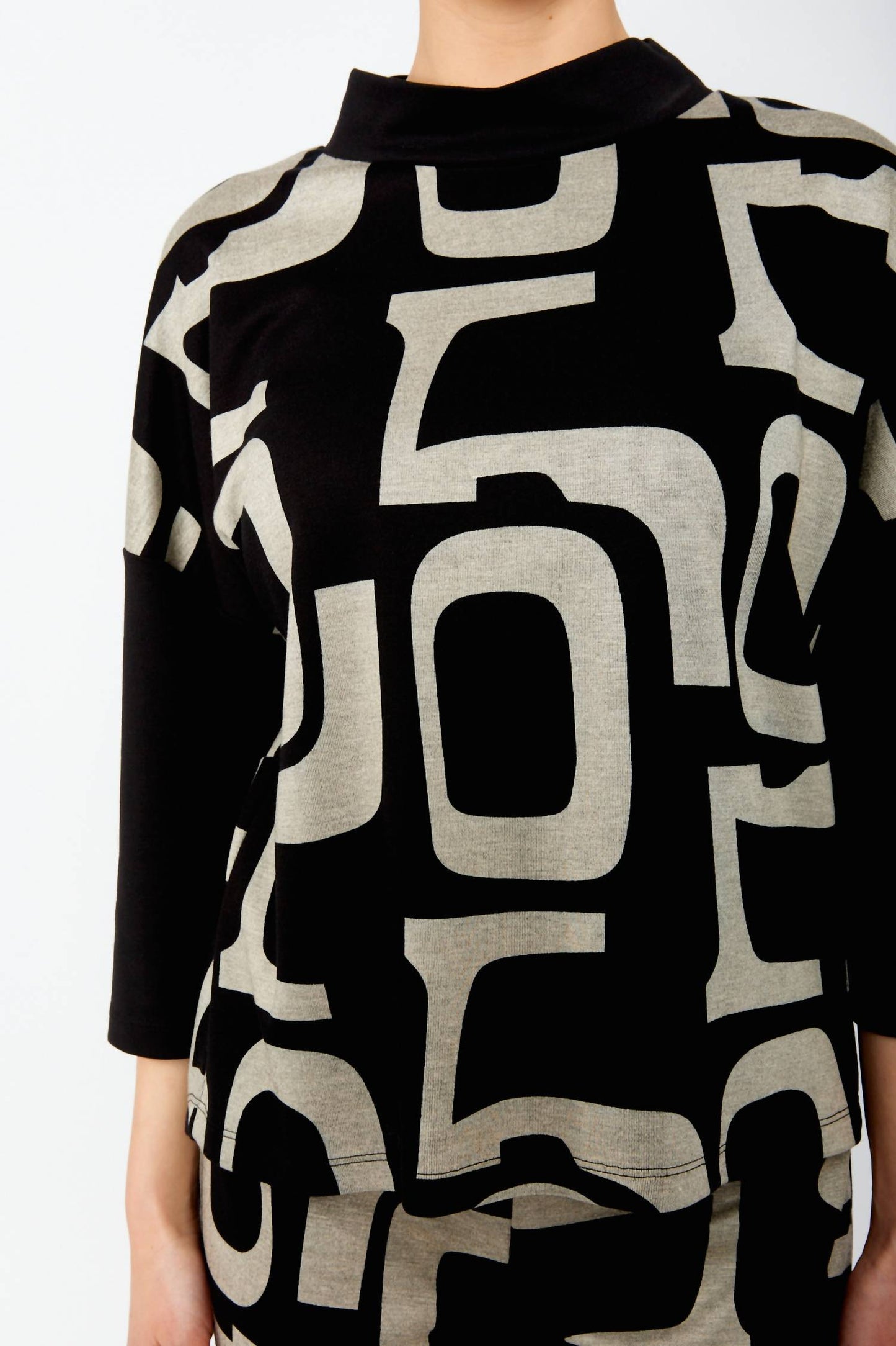 Frank Lyman - High Neck Knit Top