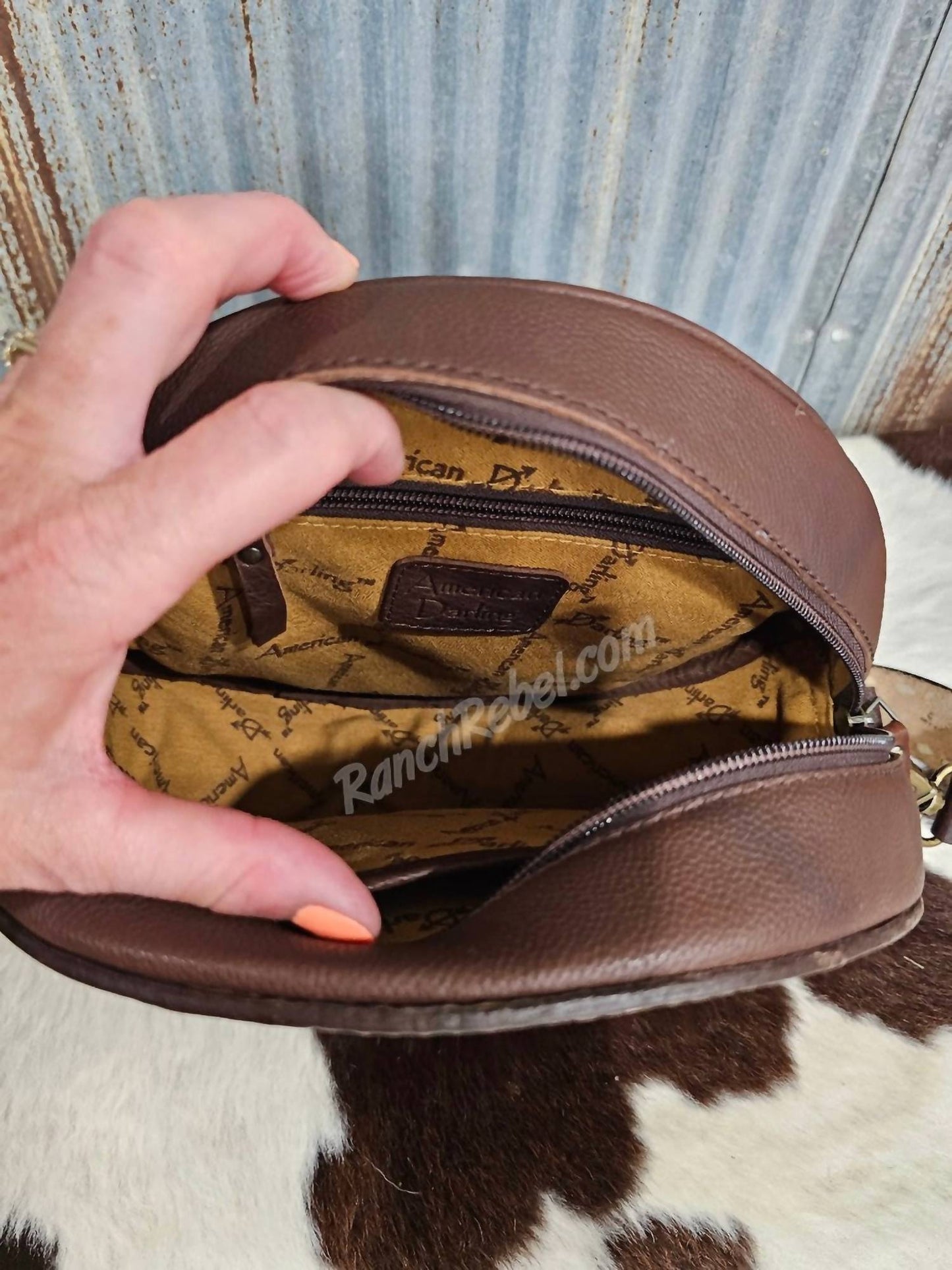 American Darling - Women's Tooled Leather Canteen Bag