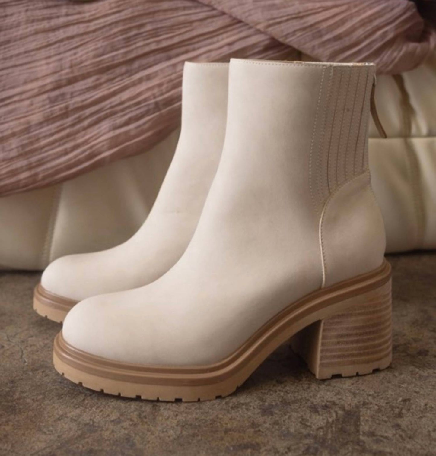 Oasis Society - Women's Megan Chelsea Bootie