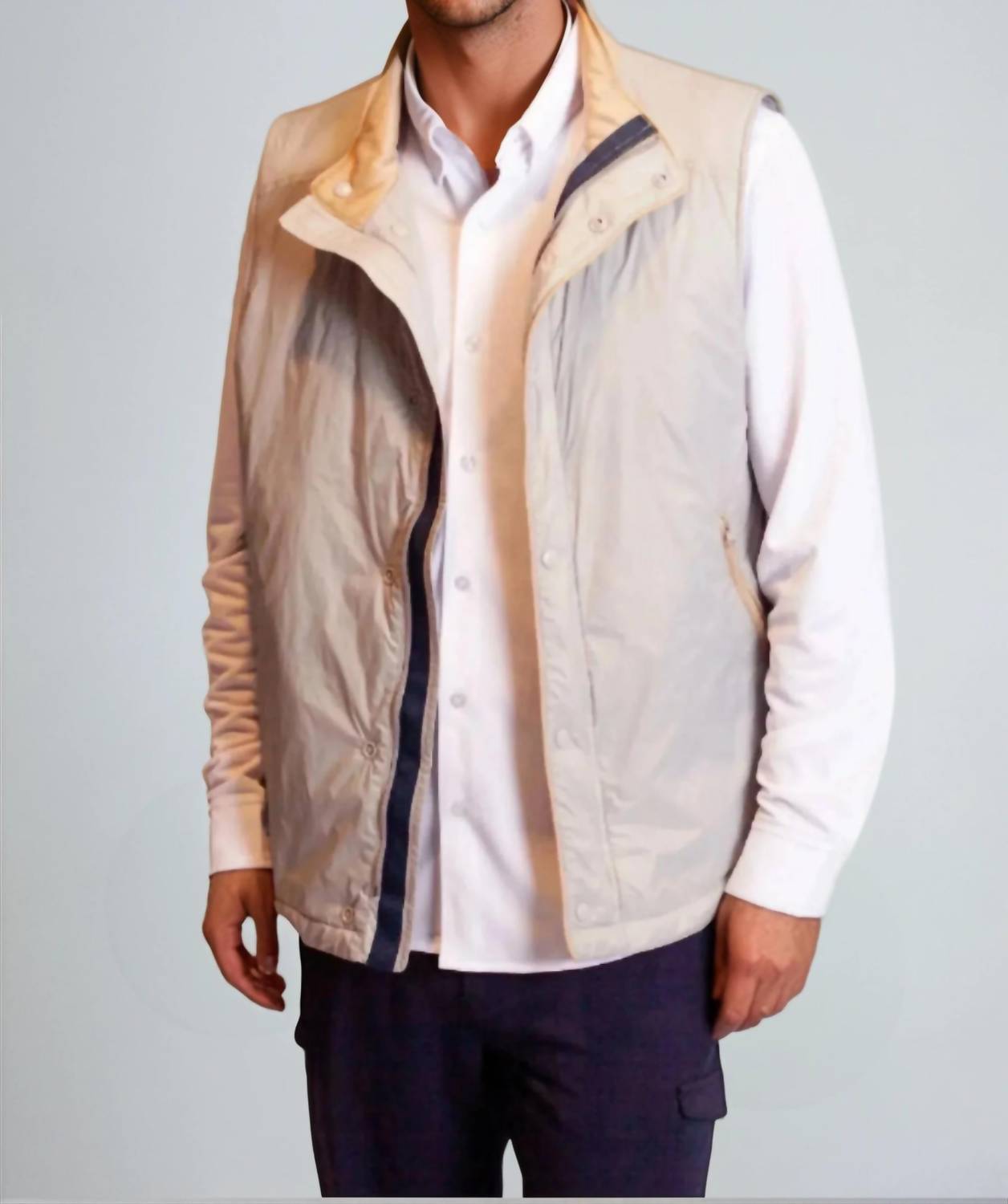 Buki - Tech Vest