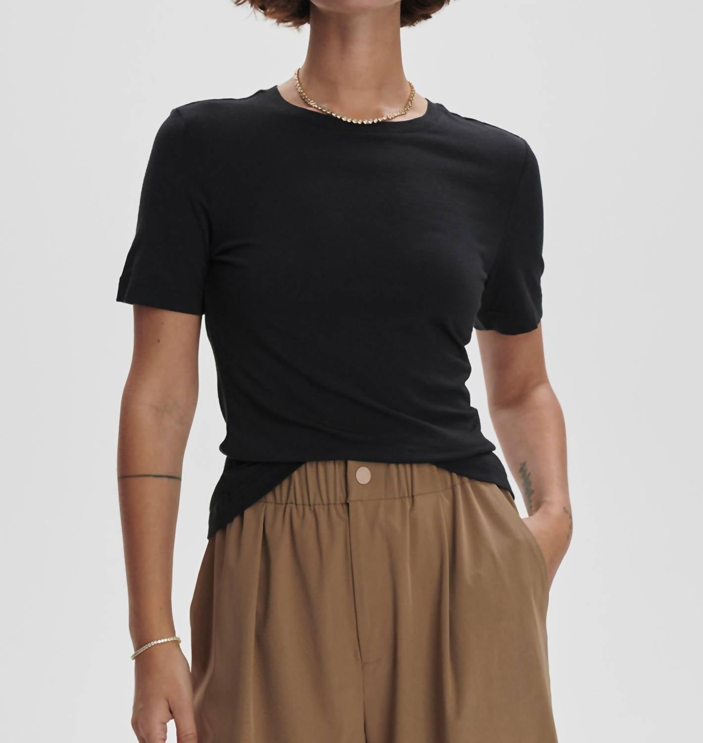 Varley - Regina Fitted Tee