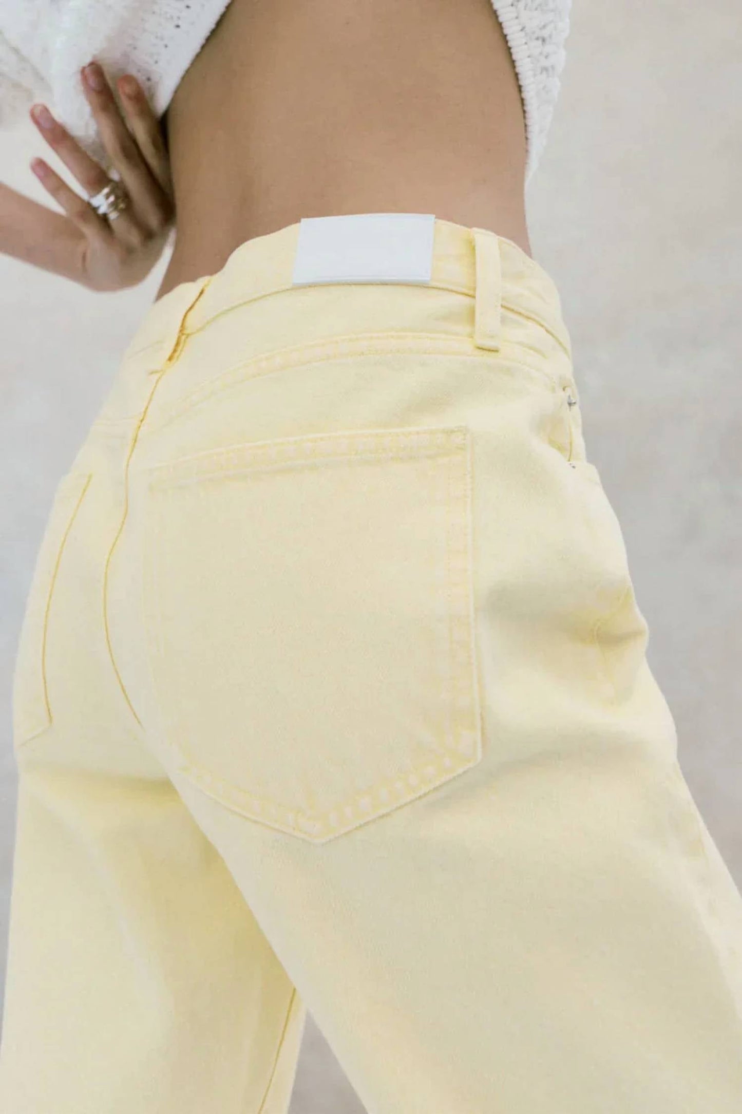 Pistola - Lexi Mid Rise Bowed Straight Jean