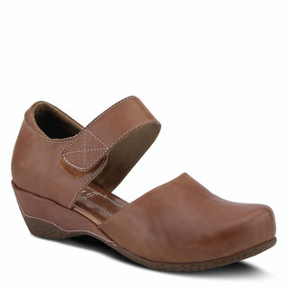 L'Artiste - Women's Gloss Mary Jane Shoes