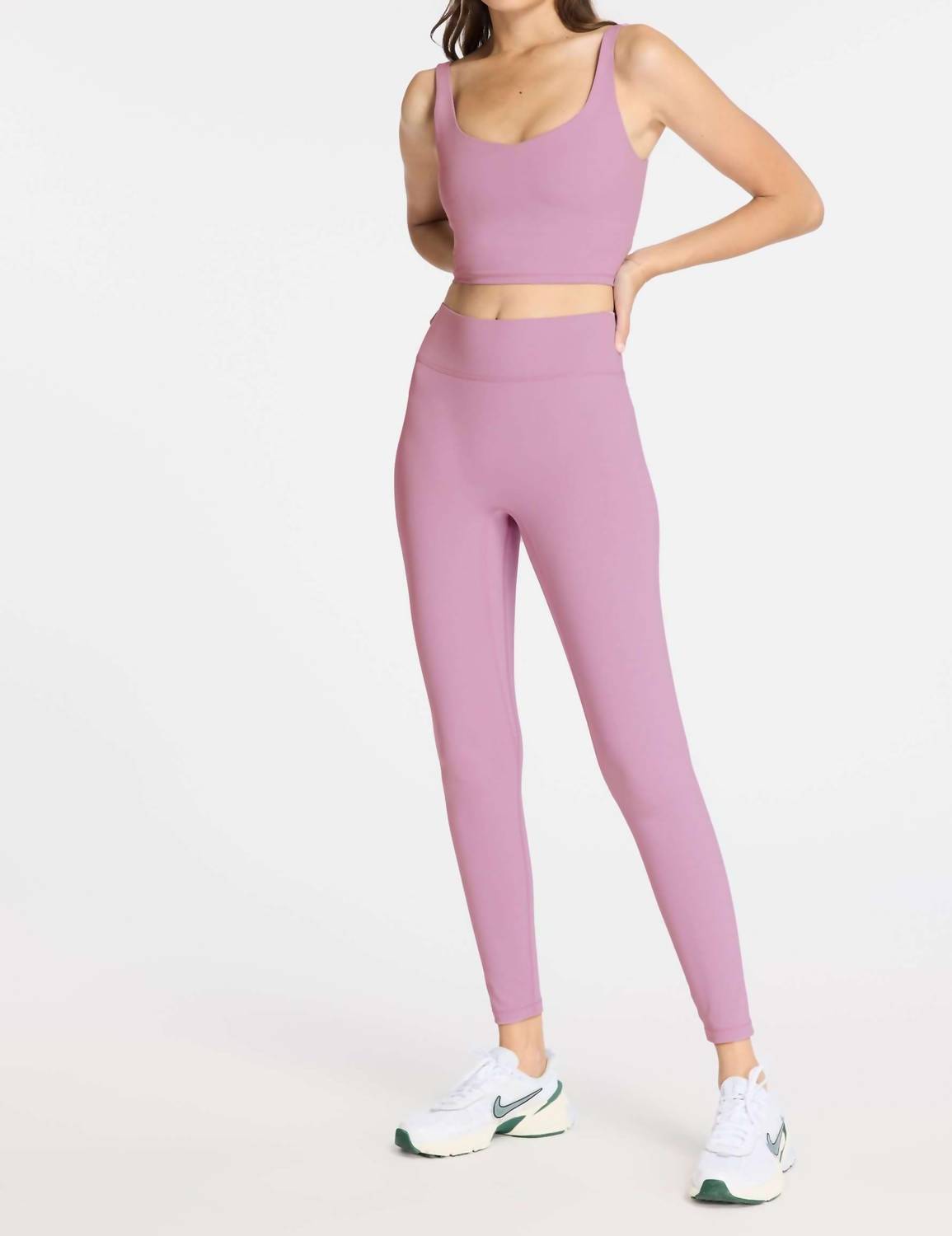 Bandier - BANDIER Center Stage Legging - Regal Orchid BND10206