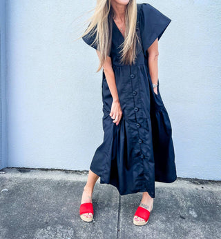 Entro - Twirl-worthy Flutter Sleeve Tiered Midi Dress