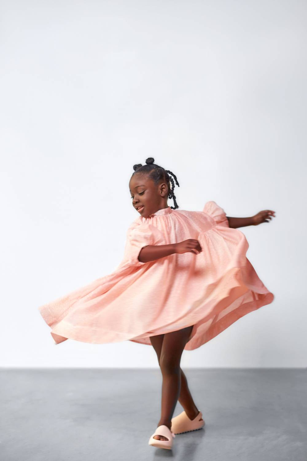 Omamimini - Tent Dress with Puff Sleeves