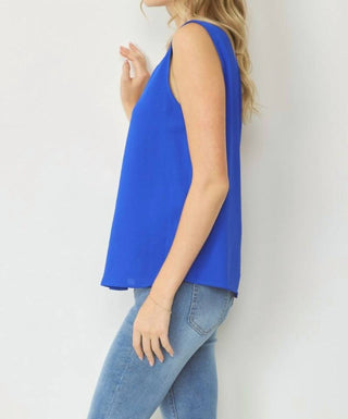 Entro - Sleeveless V-neck Top