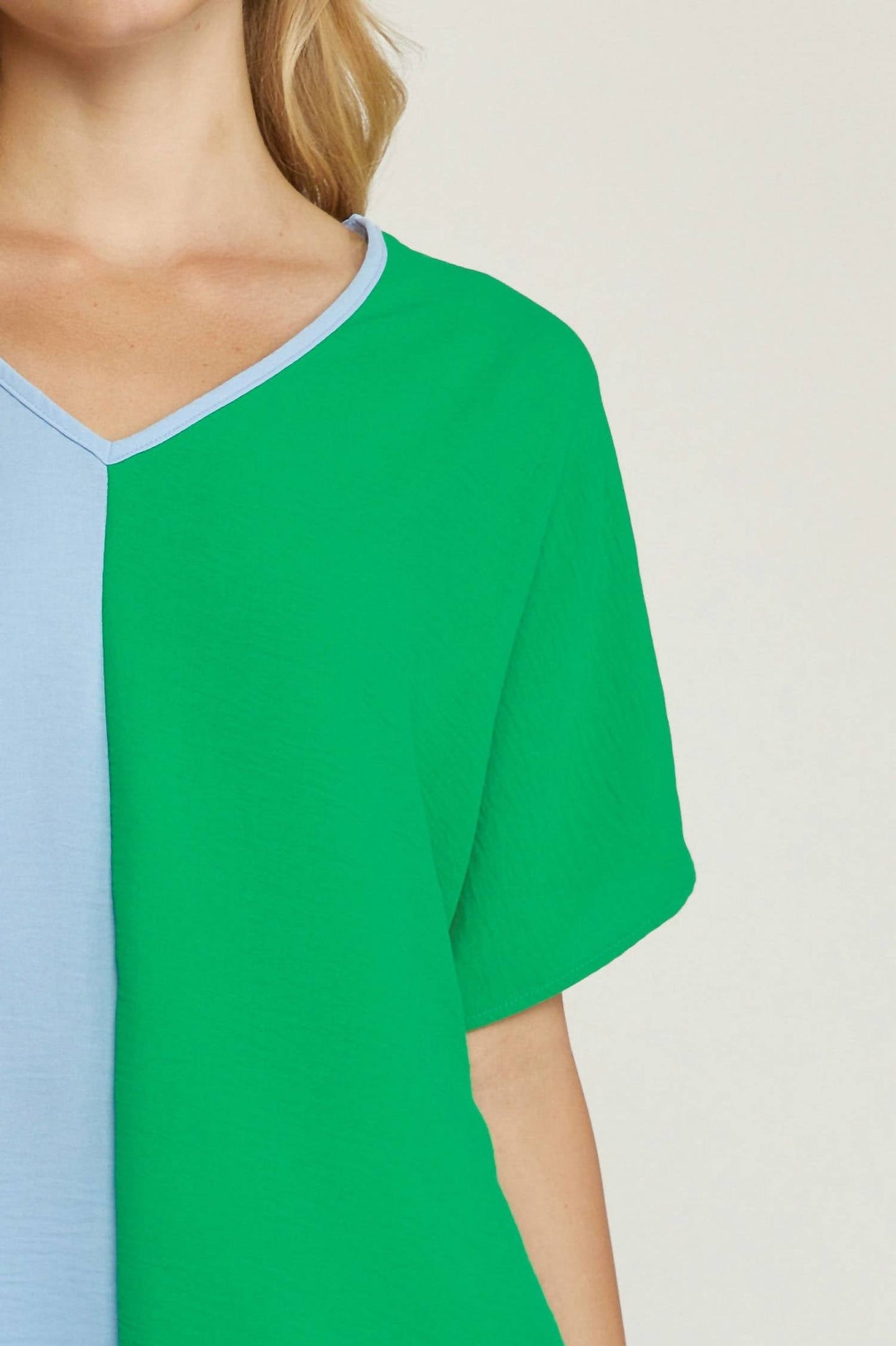 Entro - Color Block V-neck Top