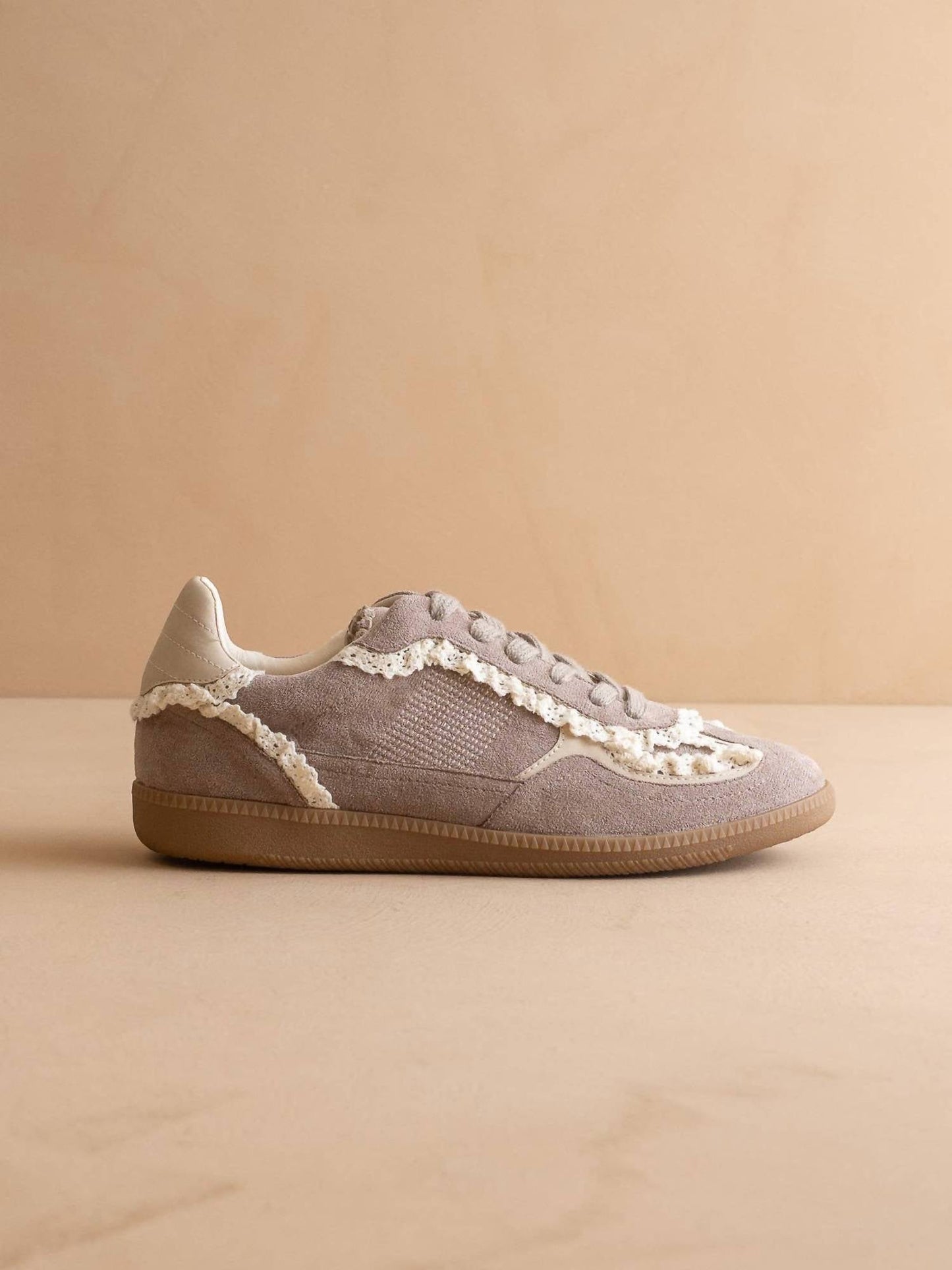 Oasis Society - Women's Lace Trimmed Retro Sneaker