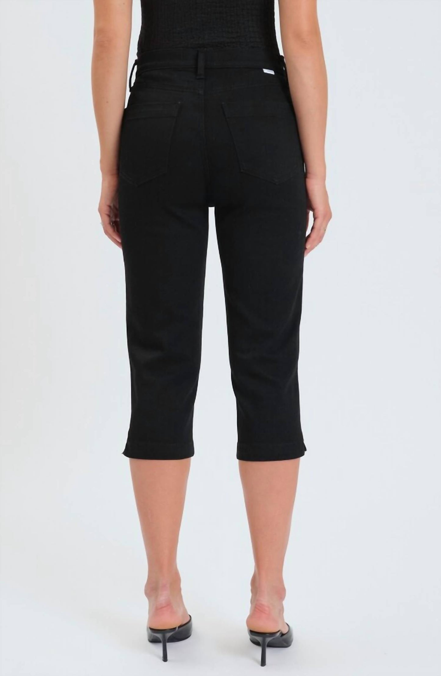 Daze - Midtown High Waist Capri Jeans