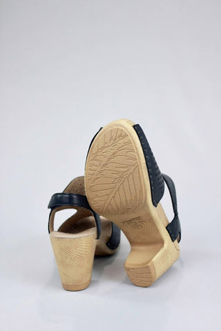 Dansko - Women's Teagan Heeled Sandal