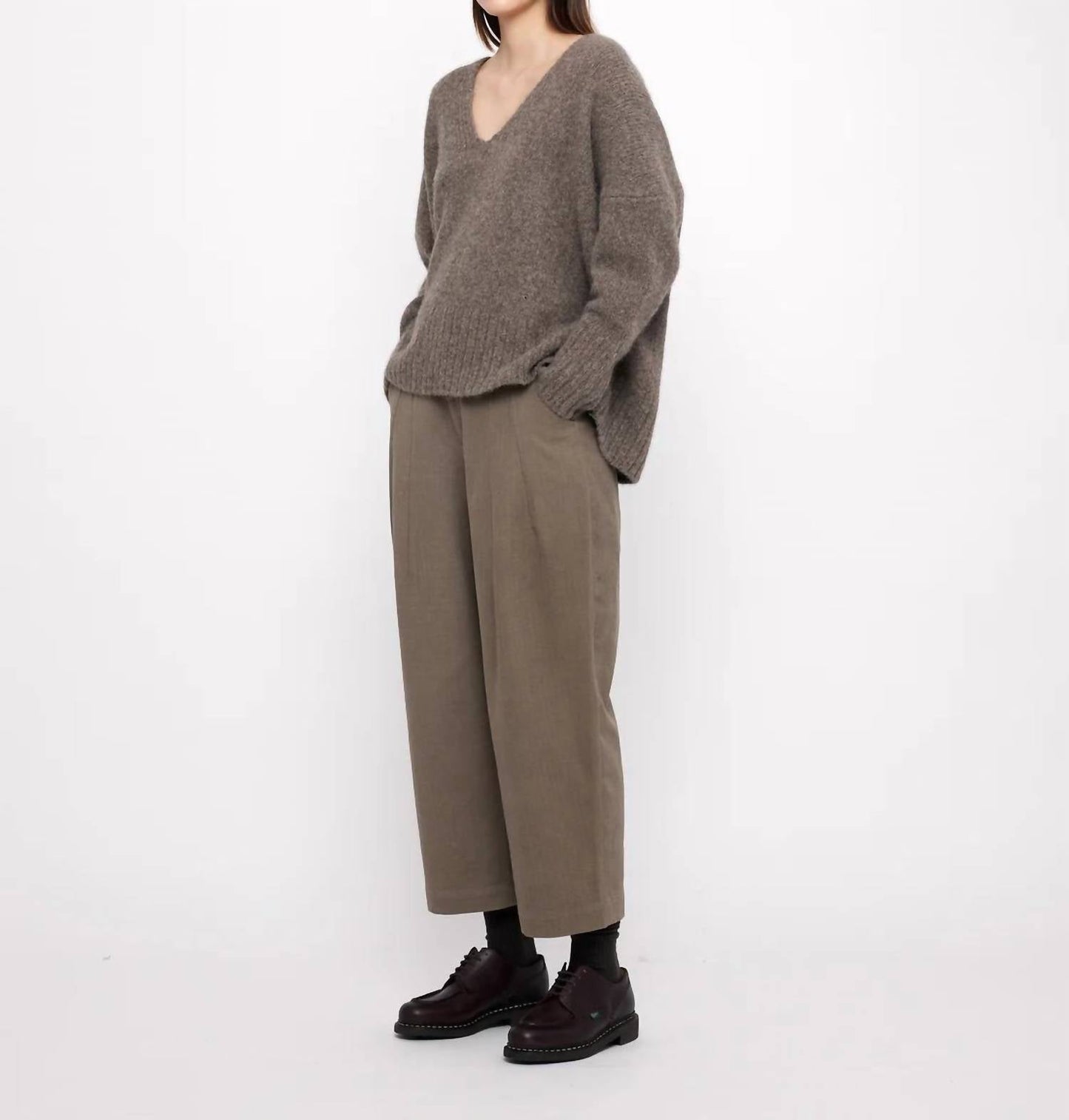 7115 By Szeki - Chunky V-neck Sweater