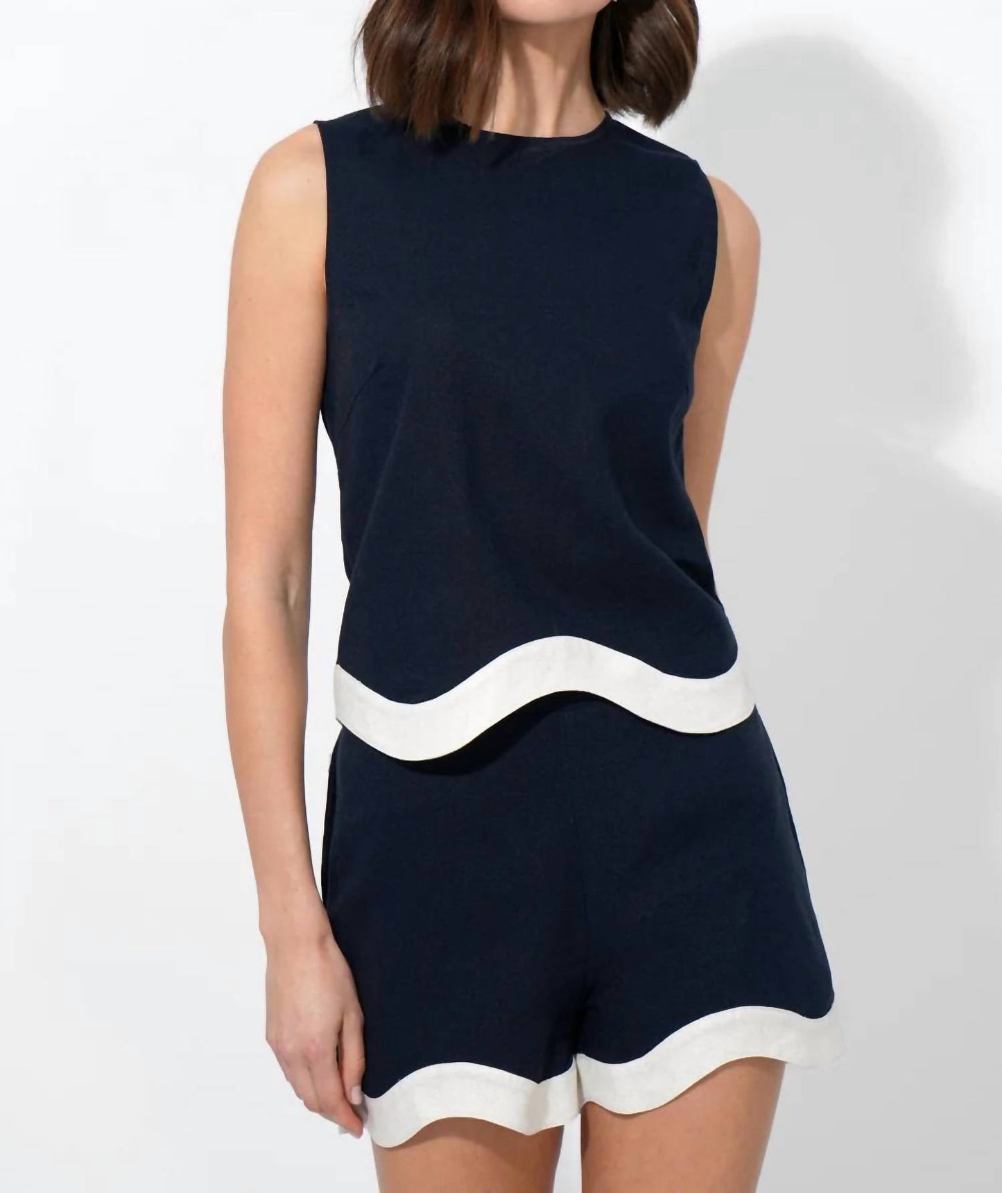 Adelyn Rae - Scalloped Linen Trim Short Set