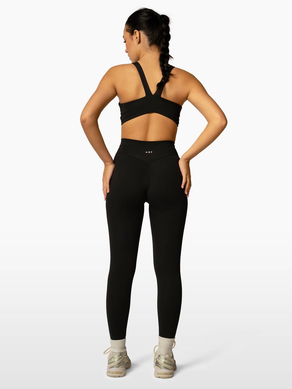 437 - V Legging