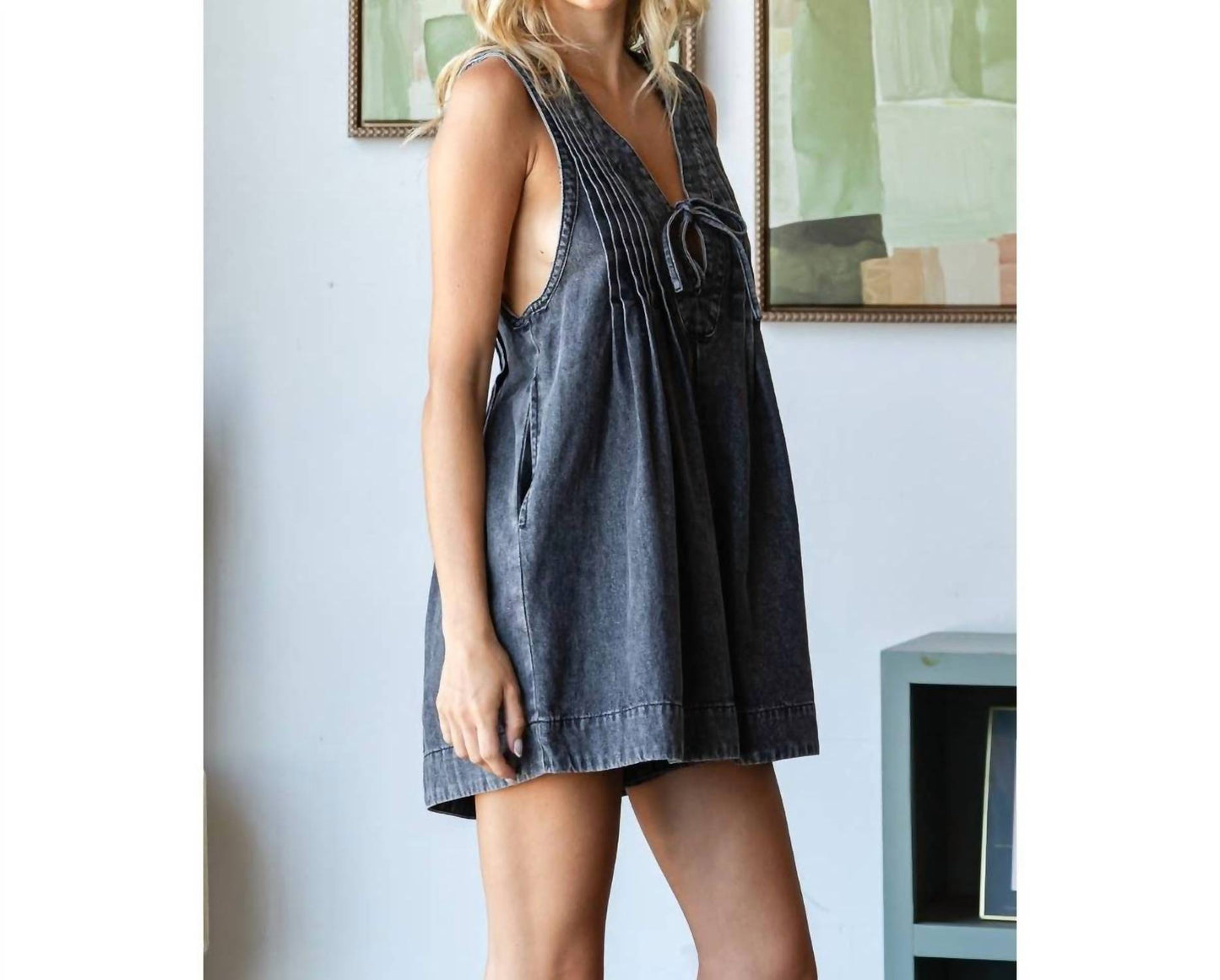 Veveret - Front Pleated V Neck Sleeveless Denim Romper