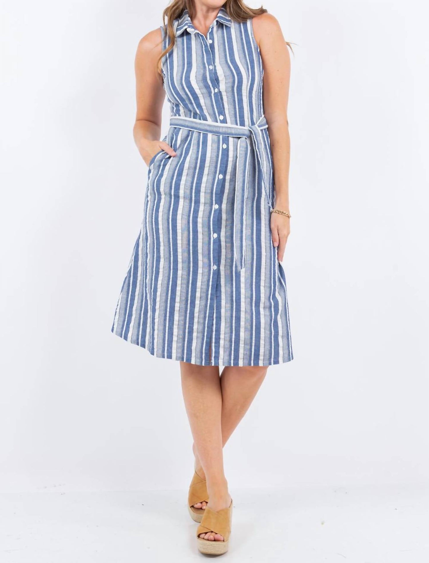 Paparazzi - Woven Textured Yarn-dye Dress