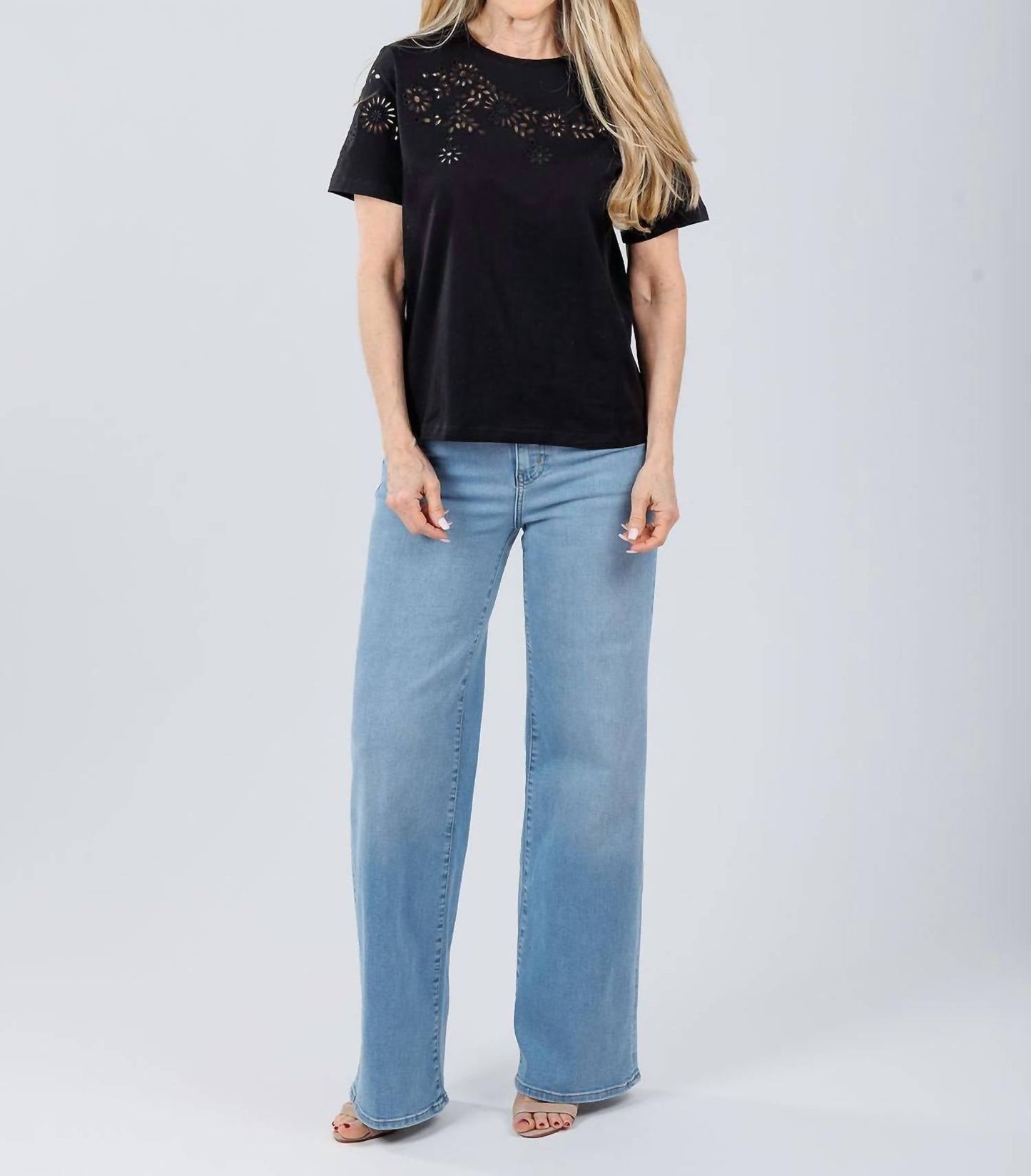 Elliott Lauren - Eyelet Tee