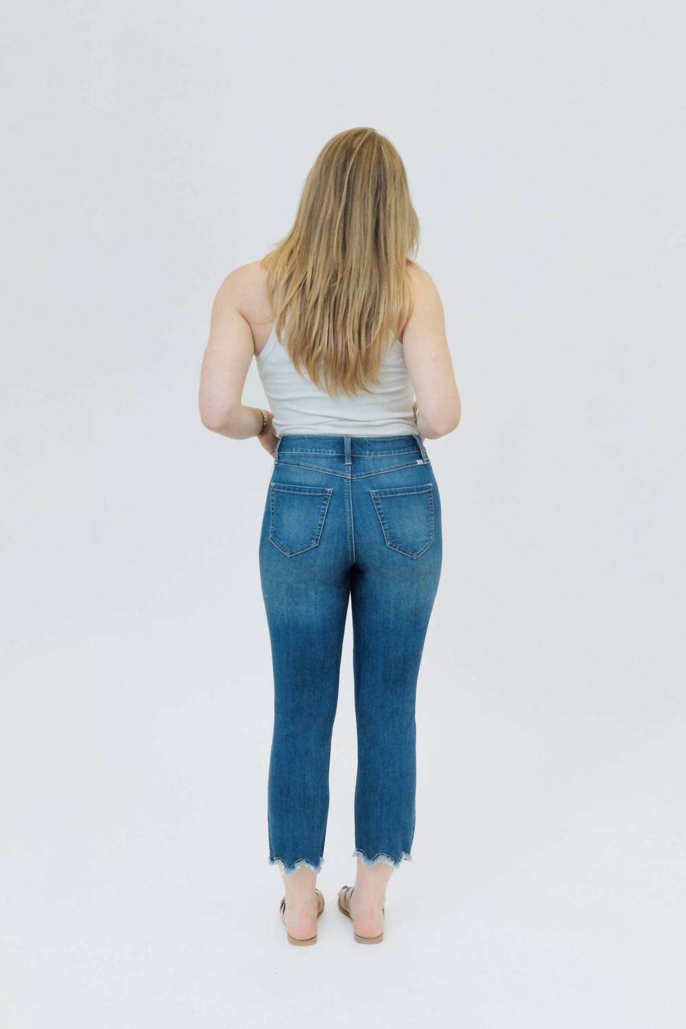 1822 Denim - Ace 25" Crop Capri Scalloped & Frayed Hem Jeans