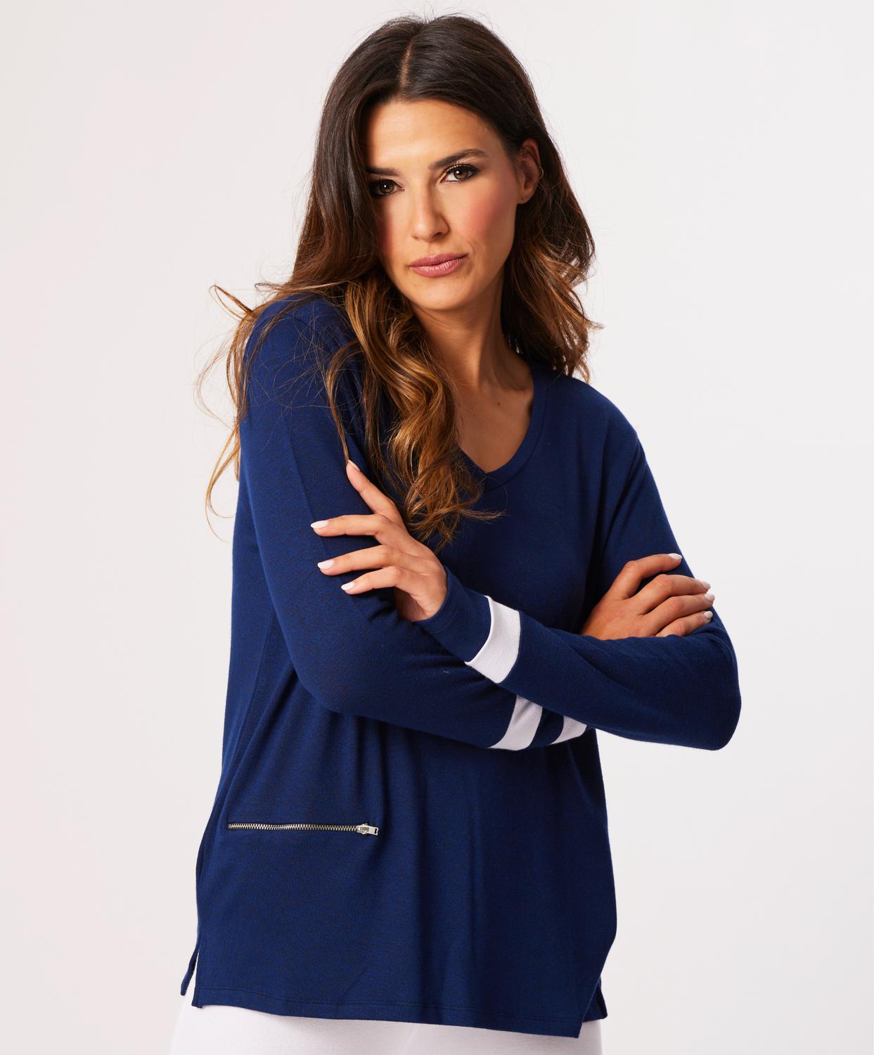 French Kyss - Zip Pocket V-Neck Top