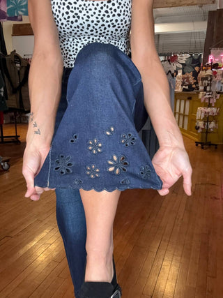 Risen - Laser Cut Detail Jeans