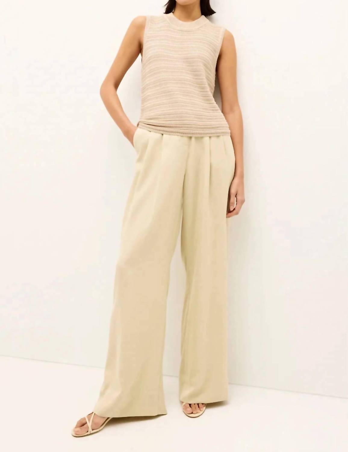 Marie Oliver - Nev Round Neck Sleeveless Top