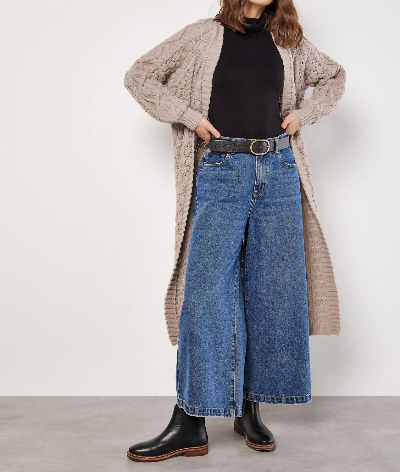 Apricot - Chunky Cable Knit Midi-Cardigan