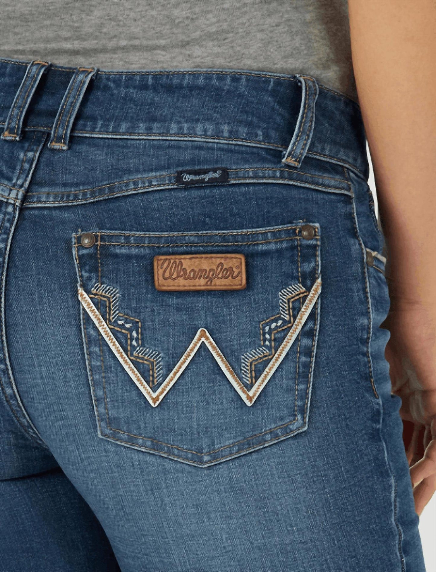 Wrangler - Retro Mae Mid Rise Bootcut Jean