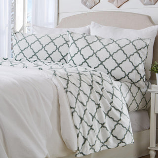 4-Piece Printed Plush Sheet - Velvet Luxe Lattice Collection
