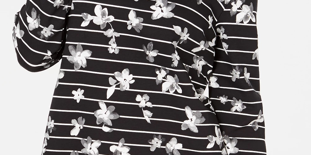 Karen Scott Women's Sport Printed Funnel Neck Top Black Size Large