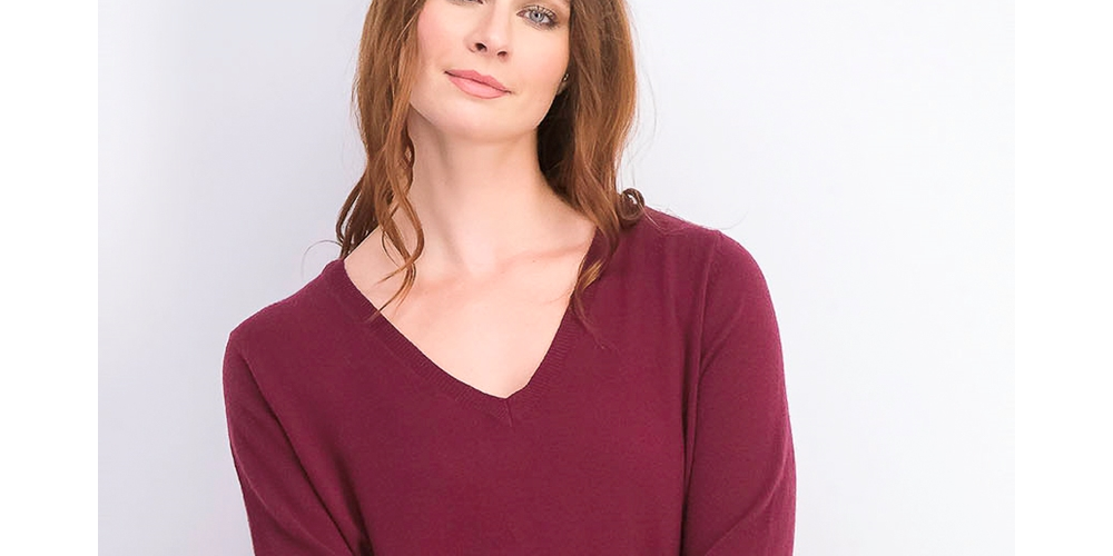 Maison Jules Women's  V-Neck Sweater Wine Size Large