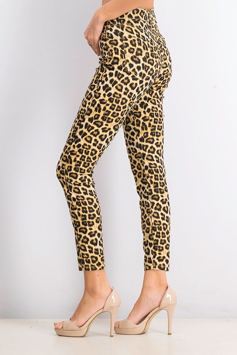 Celebrity Pink Juniors Women's Cheetah-Print Skinny Ankle Jeans Yellow Size 3