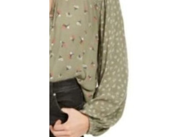 Hippie Rose Juniors' Ditsy Floral Peasant Top Green Size Extra Large