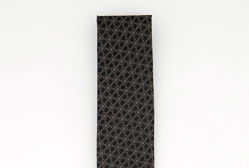 Calvin Klein Men's Classic Medallion Silk Tie Black Size Regular