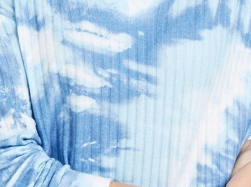 Crave Fame Junior's Cozy Ribbed Tie-Dyed Top Blue Size Extra Small