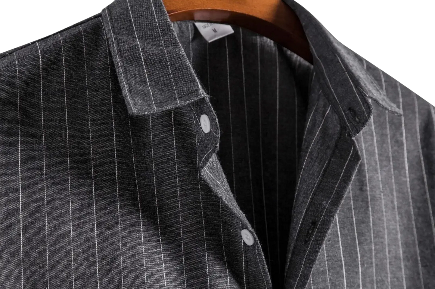 Men's Slim Fit Pinstripe Short Sleeve Button Up Shirt