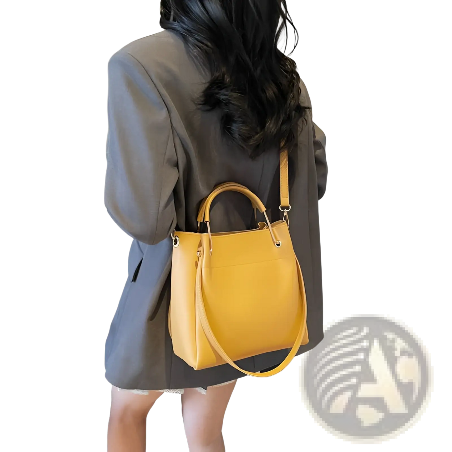 Minimalist Leather Bucket Bag with Detachable Strap