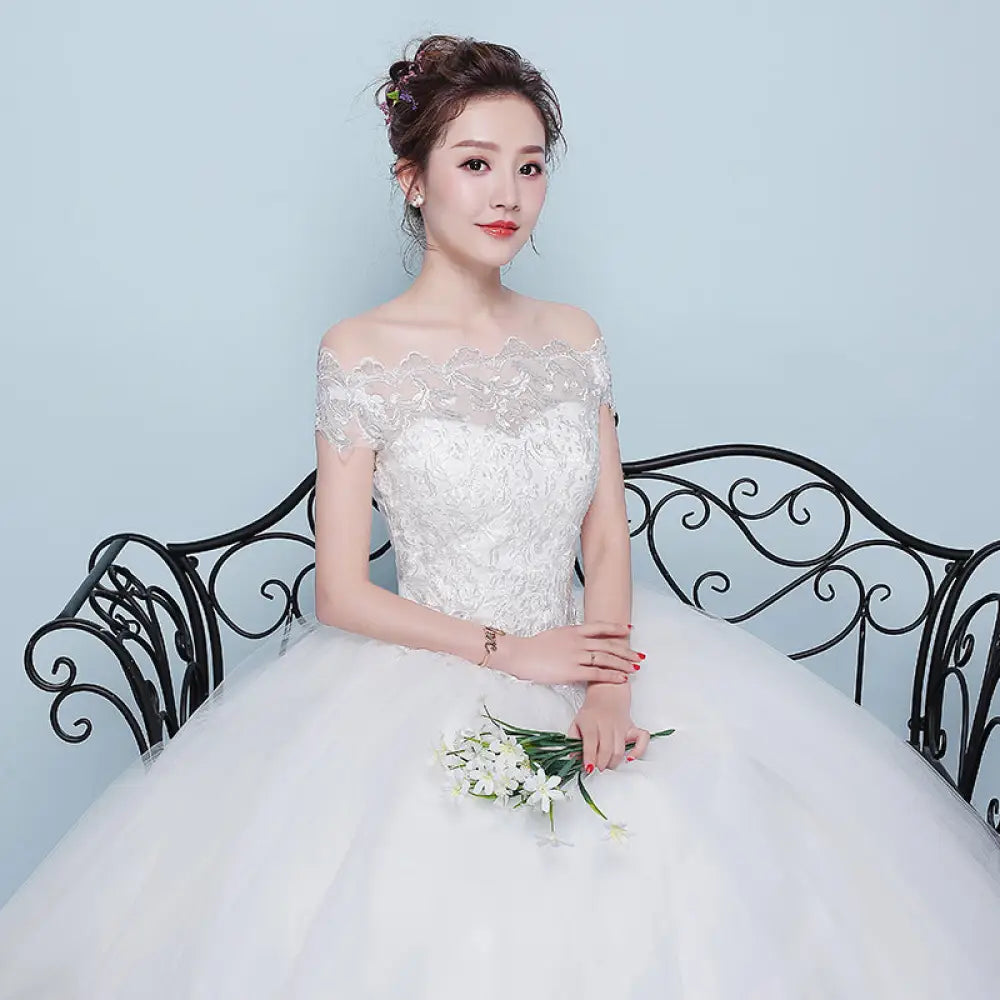 Qidi Lace off the Shoulder Tulle Ball Gown Wedding Dress