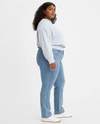 Levi's Women's Plus Size Classic Straight Leg Jean Blue Size 22W