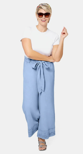 Leota Women's Lupita Floral Embroidered Ankle Wide Leg Pants Blue Size Small