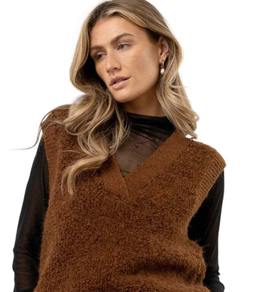 VERO MODA Women's Lucia Sweater Vest Brown