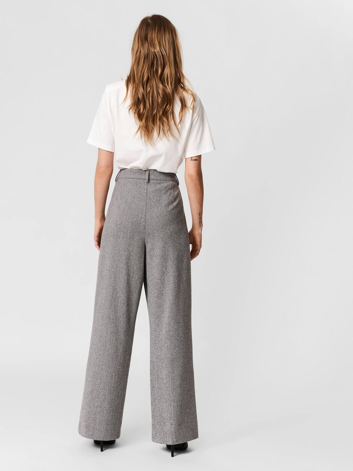 VERO MODA Women's Pleat Front Trousers Grey Size 42