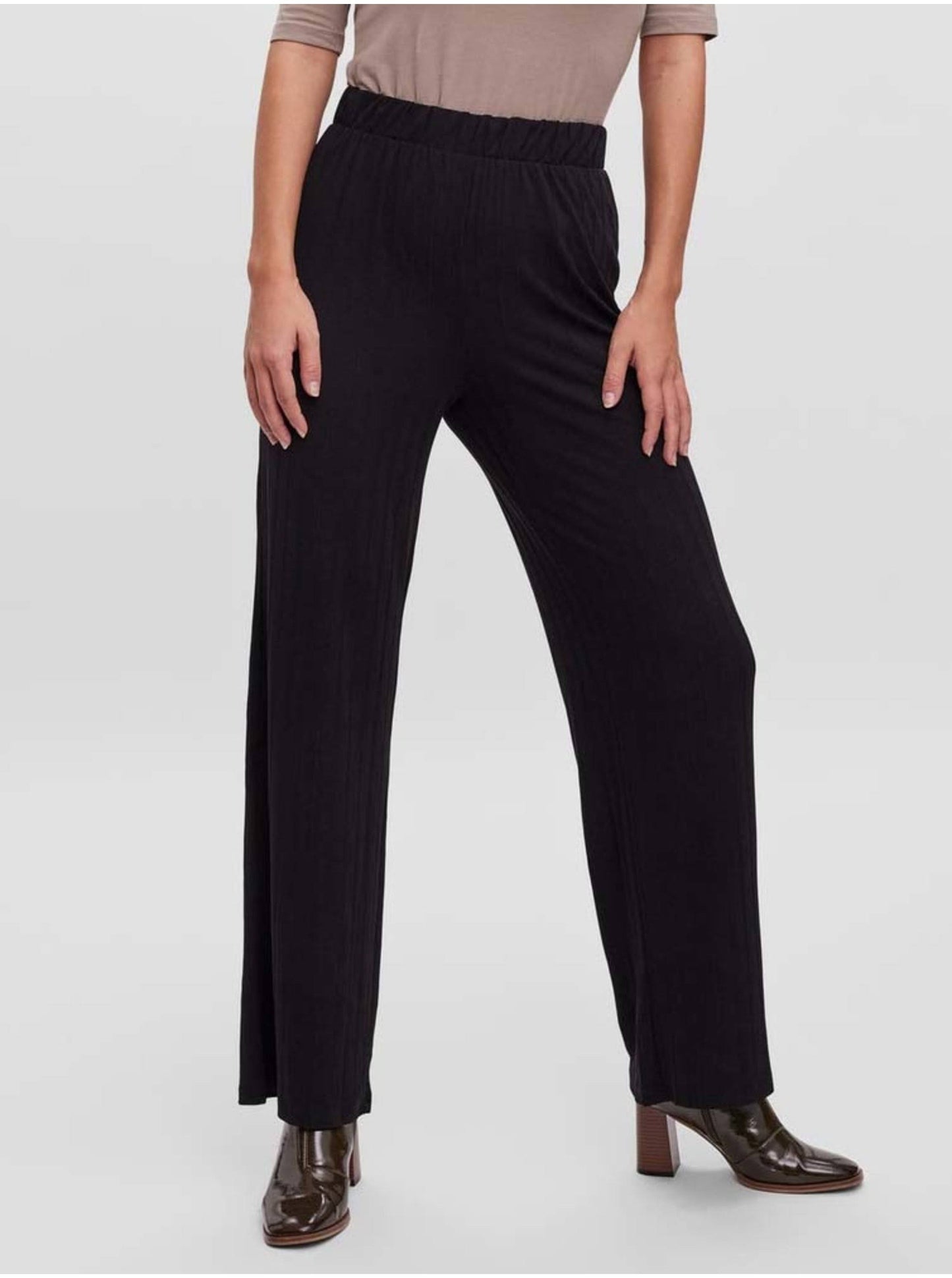 VERO MODA Women's Ryann Pants Black Size 40