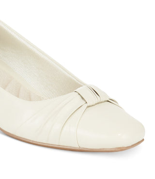 Easy Street Women's Waive Pumps Brown Size 8.5 W