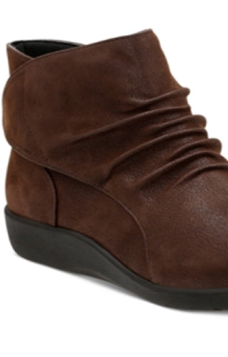 Clarks Women's Sillian Sway Round Toe Leather Ankle Boot Brown Size 8 M