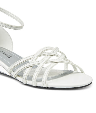 Easy Street Women's Tarrah Evening Sandals White Size 6.5 WW