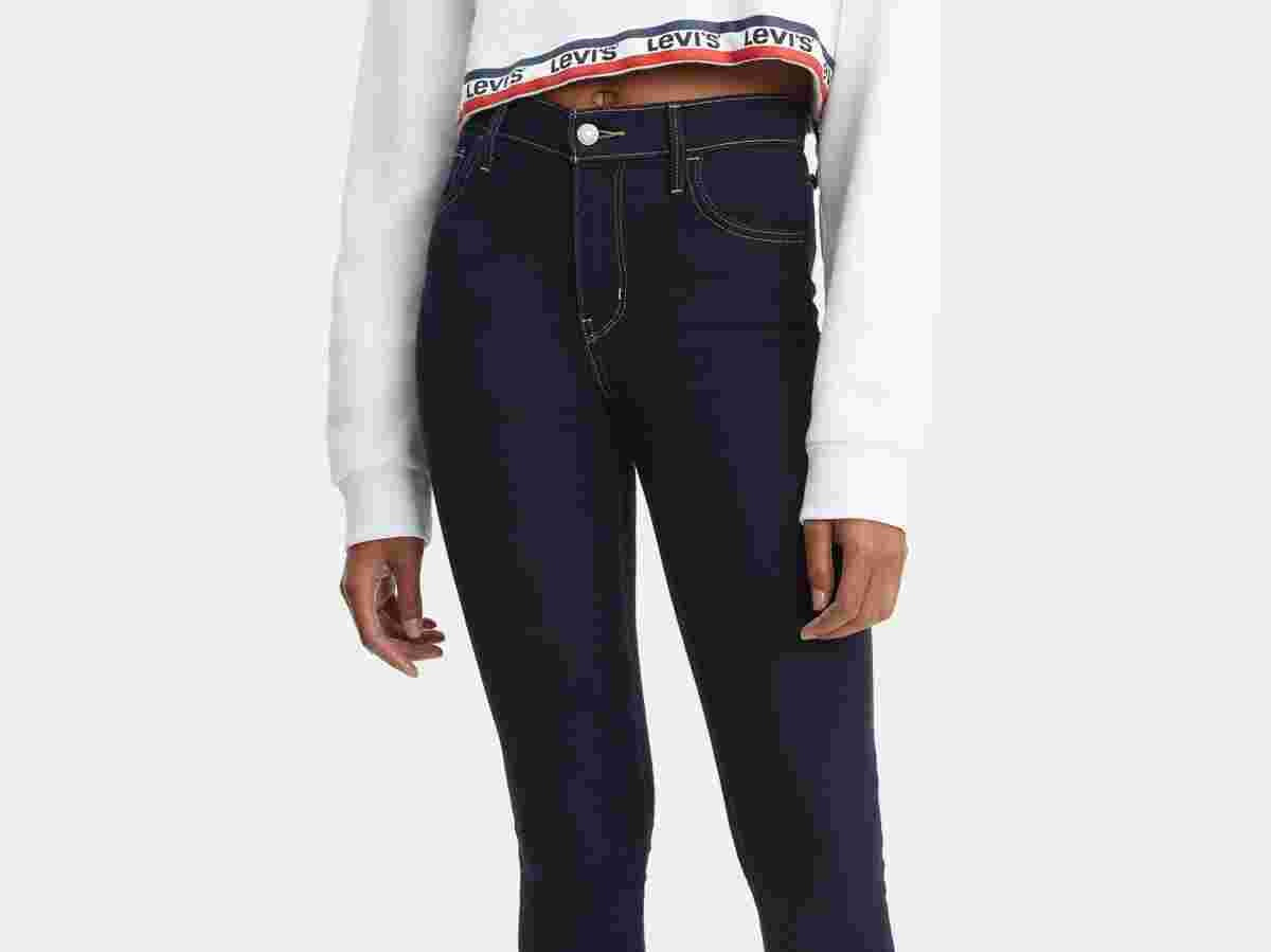Levi's Women's 720 High-Rise Super-Skinny Jeans Blue Size 30X30
