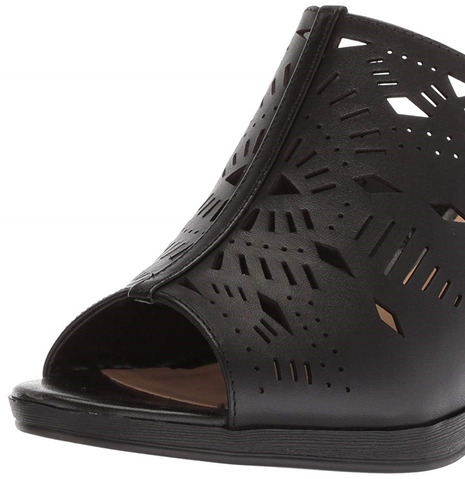 Style & Co Women's Pull Tab Lace Cushioned Rizio Round Toe Block Heel Zip up Booties Brown Size 9 M